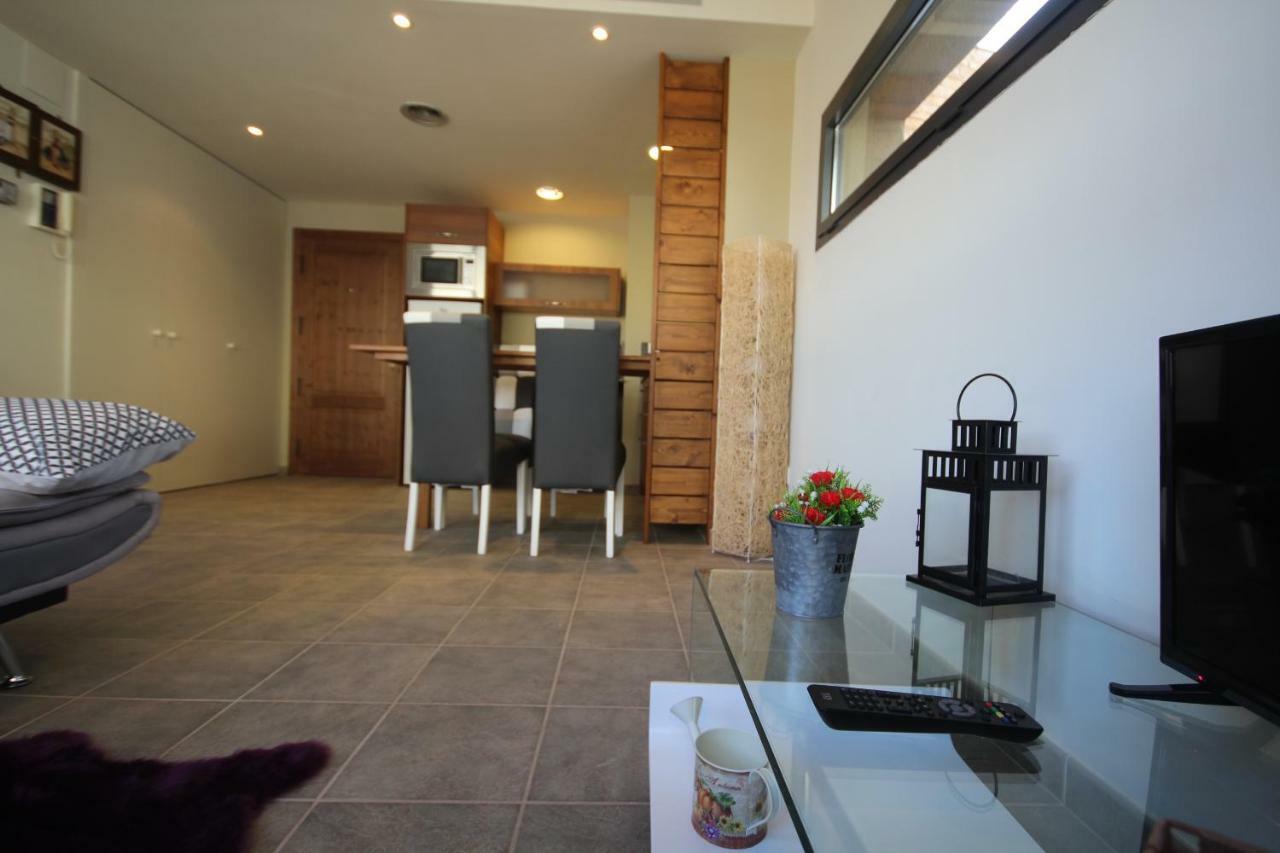 Romantic Loft Salas de Pallas エクステリア 写真