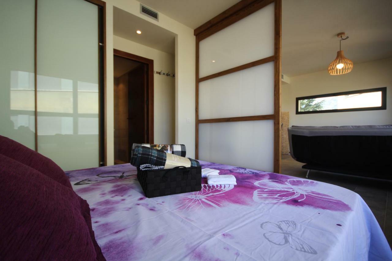 Romantic Loft Salas de Pallas エクステリア 写真